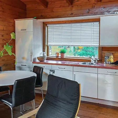 Holiday home Boshuisje Veluwe - De Tjiftjaf